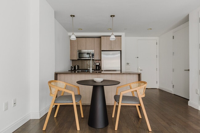 Photo - 148 1st St Unidad FL7-ID1984