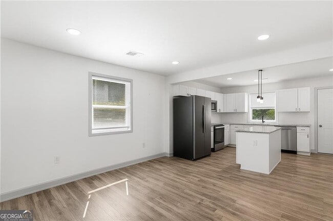 Photo - 2178 Penelope St NW