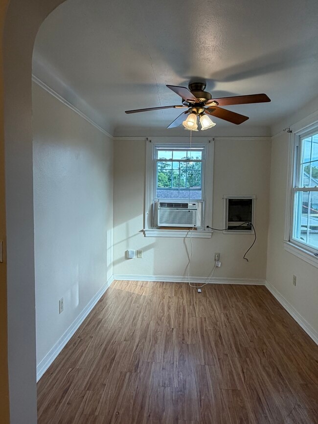 Living Room - 741 Newman Ave Unit Apt. B