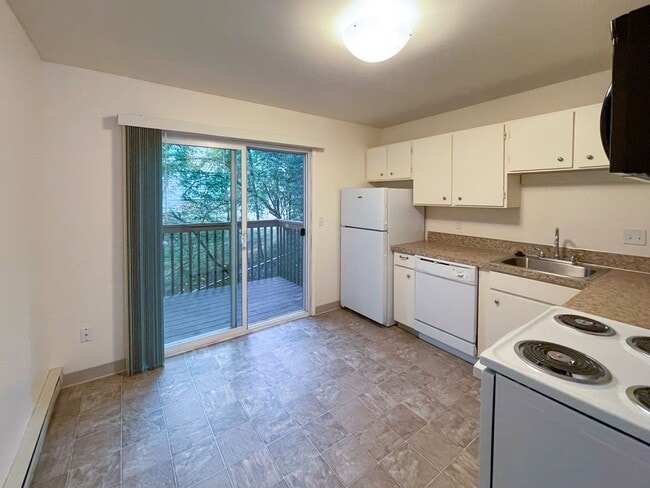 Photo - #299 JANEWOOD WEST