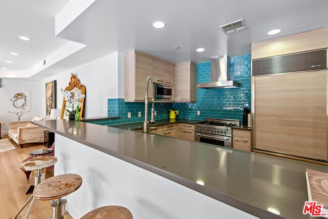 Photo - 718 Croft Ave Unidad 103