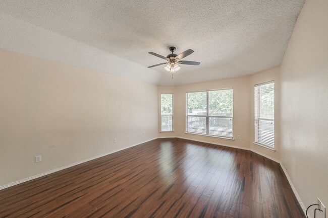 Photo - Spacious single-story 4-bedroom, 2-bath home in Arlington, Mansfield ISD