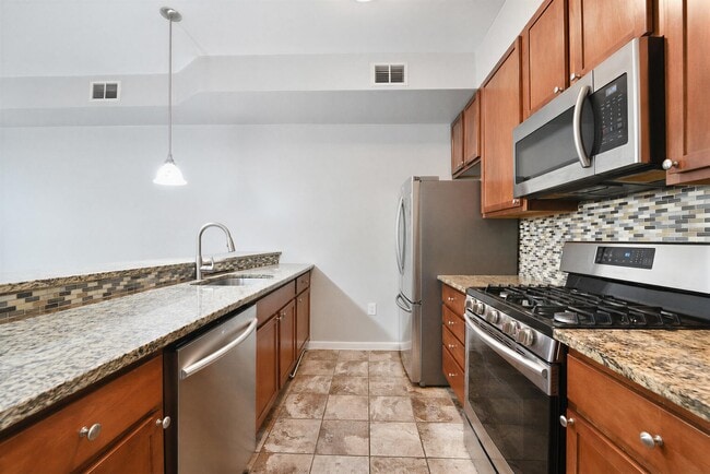 Photo - 612 12th St Unit 3