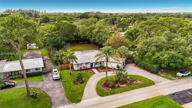 Photo - 4330 SW 7th St