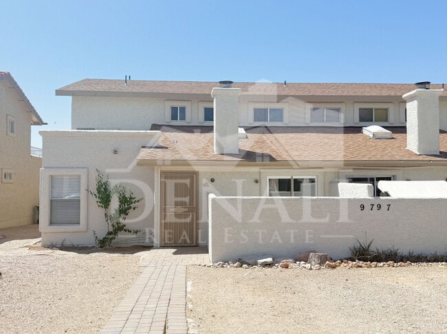 Building Photo - 9797 E La Palma Ave Unit 1