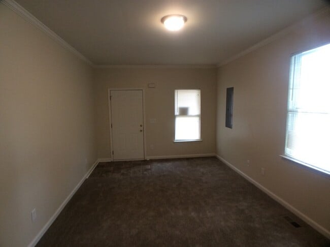 Photo - 854 N Grand Ave NW