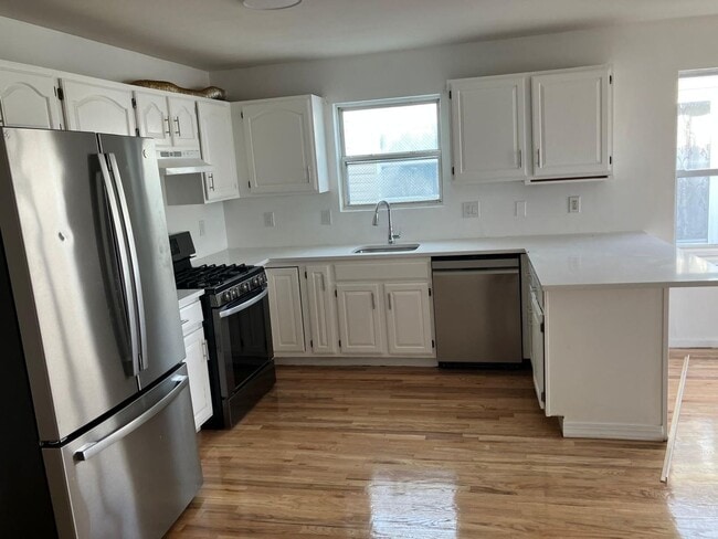 Photo - 352/358 Cherry Street Unidad Apt 2