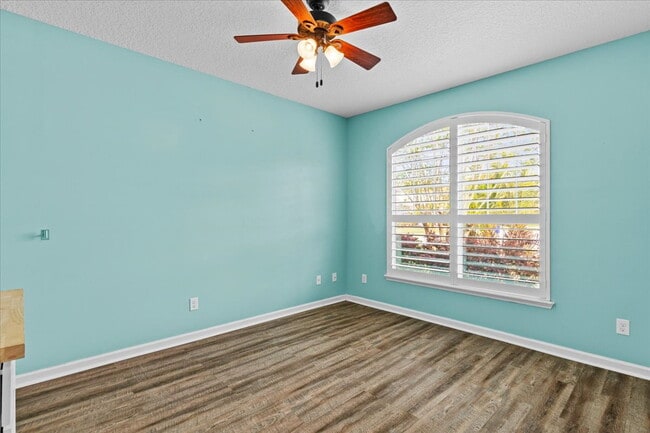 Photo - Executive Home For Rent!!!!