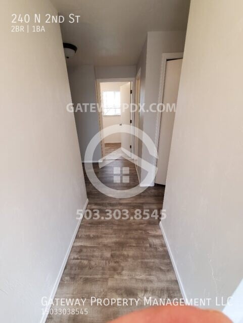 Photo - 240 N 2nd St