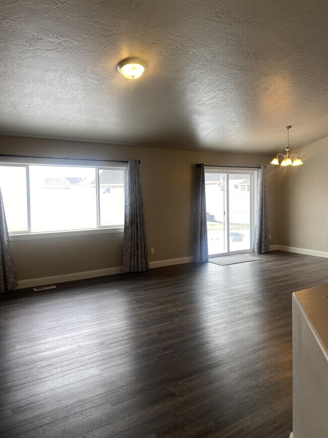 Photo - 1476 W Soldotna Dr