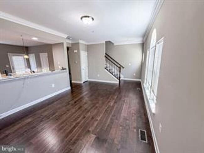 Photo - 12 Charles Overlook Ln