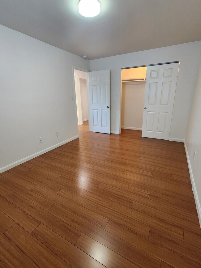 5312 McBryde Ave Unidad B