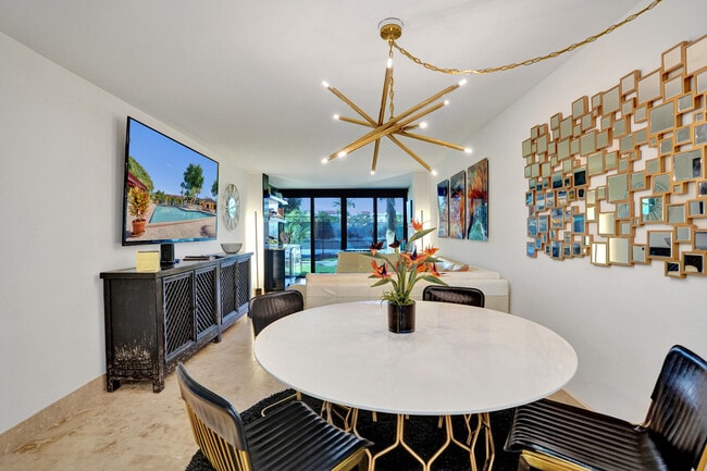 Photo - 755 Dotterel Rd Unidad 1112
