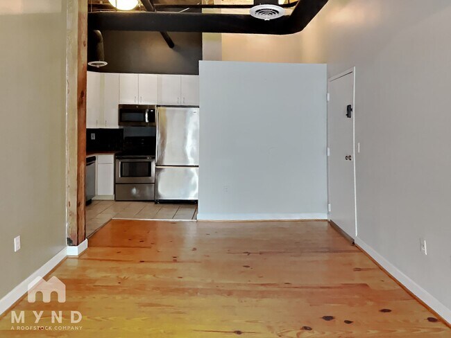 Photo - 326 Nelson St SW Unit 401