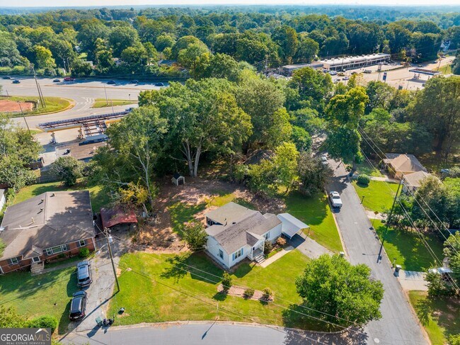 Photo - 1801 Crestridge Dr SE