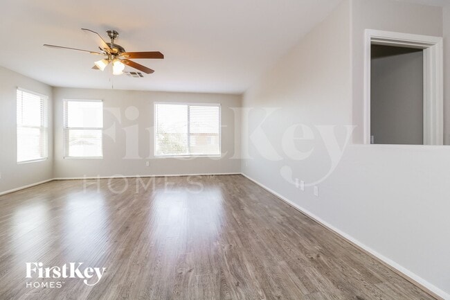 Photo - 11919 W Scotts Dr