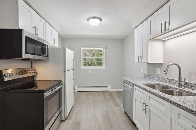 Building Photo - 1921 103rd Ave NW Rental