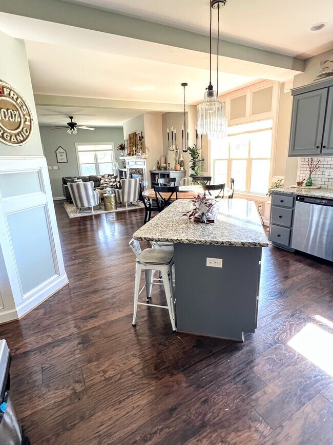 Photo - 4 Bedroom Home in Forest- COMING SOON!