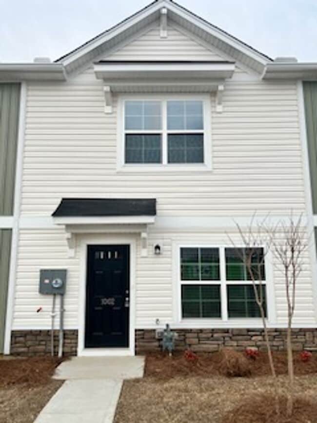 Building Photo - MODERN TOWNHOUSE LIVING IN HARBISON GROVE