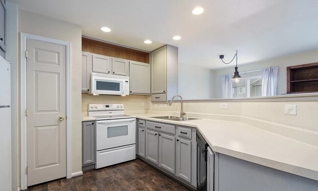 Photo - 4225 Georgetown Dr