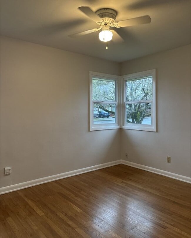 Photo - 3Bd/2Ba Single Story House - Available to View!