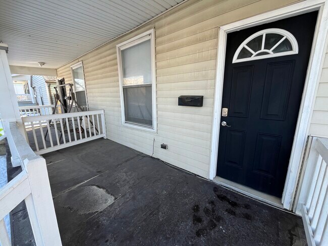 Photo - 581-583 E Starr Ave