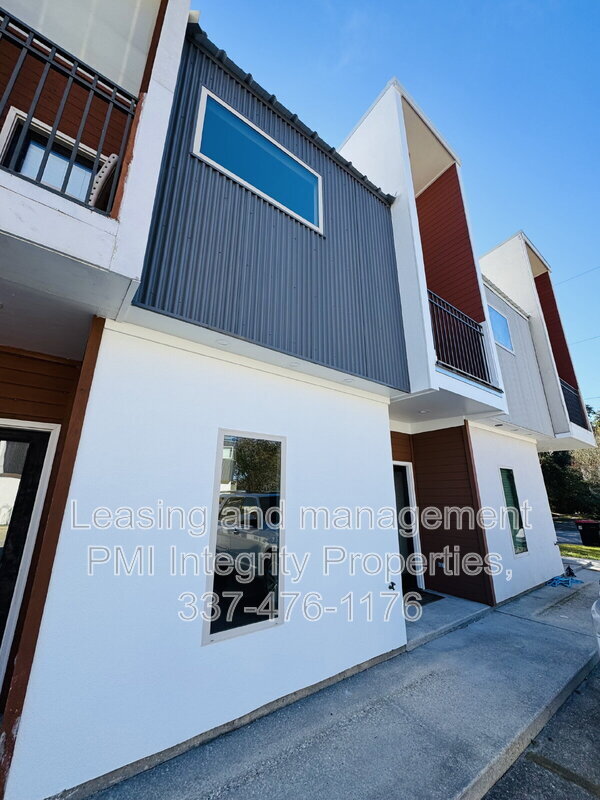 Building Photo - 113 Bayou St Unit 115