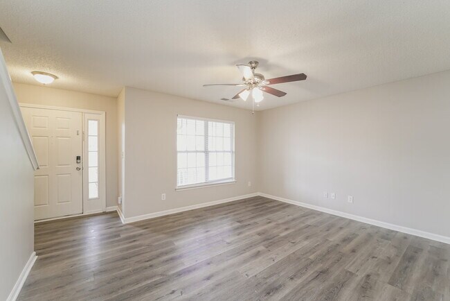 Photo - 6032 Patricia Ryan Dr