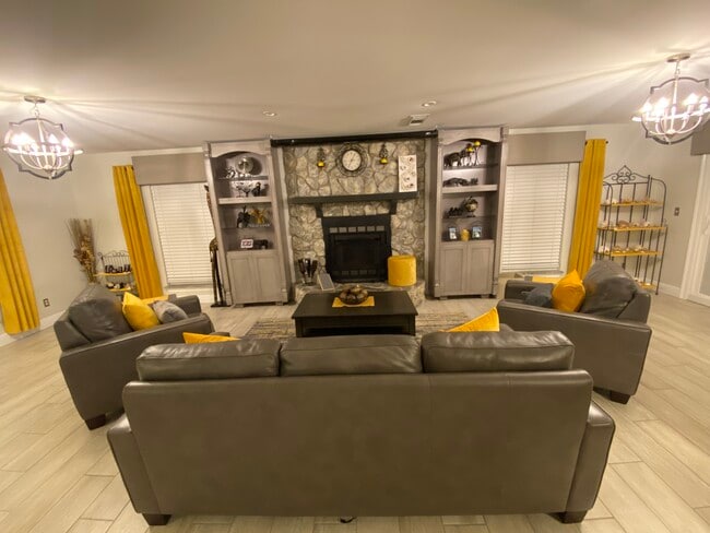 Photo - 264 Sukoshi Dr