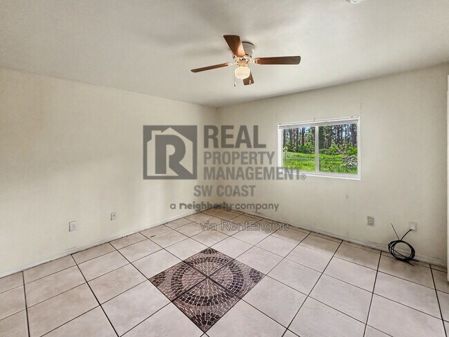 Photo - 910 East 12th Street