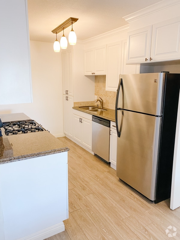 Building Photo - 3111 Mace Ave Rental