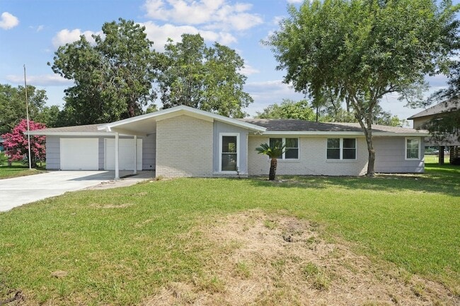 Photo - 606 Meadowlawn St House