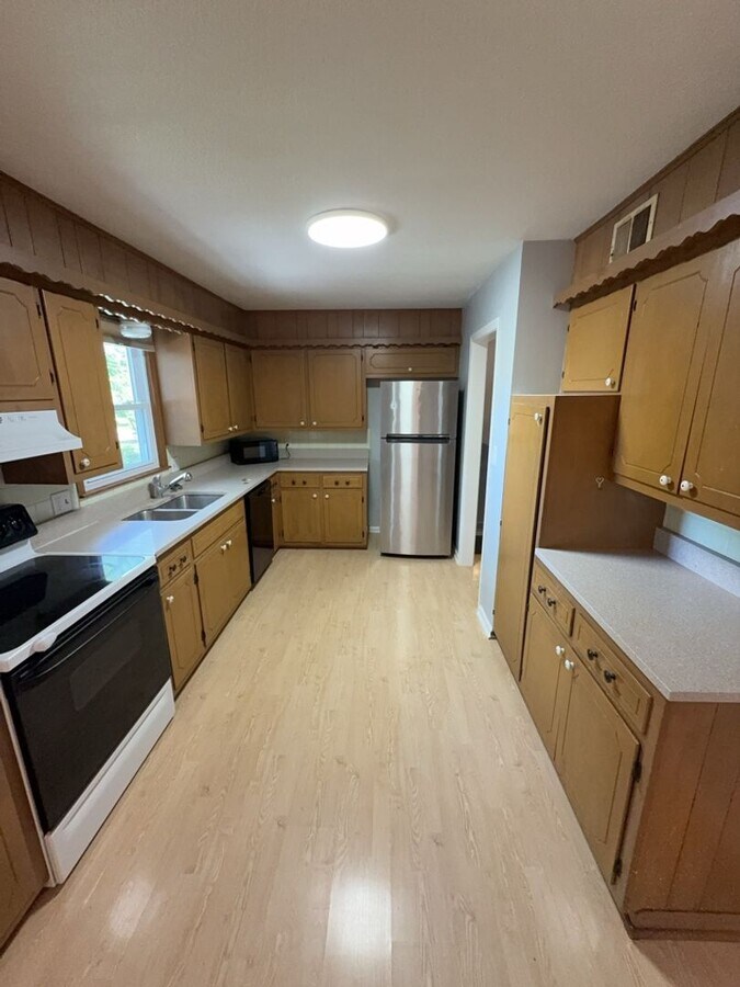 Photo - 3 BR/2BA | Newly Renovated Single Family Home | Car Covered Parking | Gated backyard