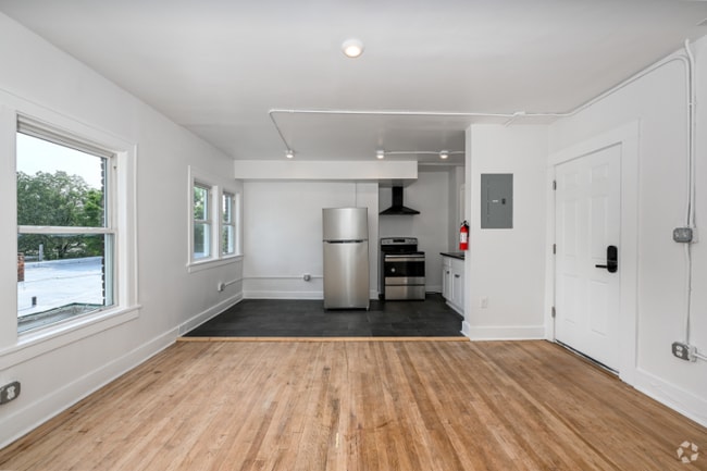 Building Photo - 1384 W 83rd St Rental