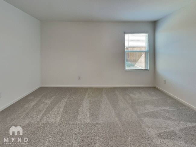 Photo - 2049 Belgian Dr