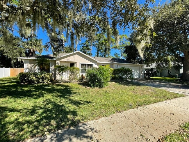 Building Photo - 3/2 Home located in South Daytona