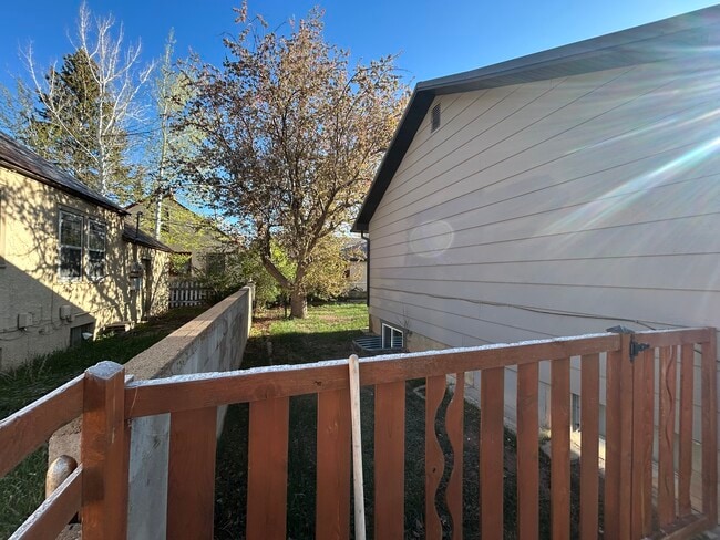 Photo - 1009 Ord St