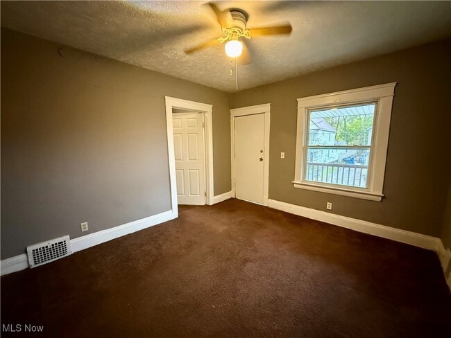 Photo - 9801 Raymond Ave Unit 1