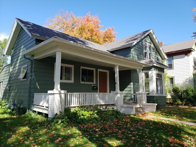 Building Photo - 3 Bed 1 Bath Single Family Home in Wausau