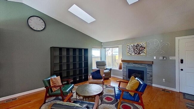 Photo - 11409 Jay St