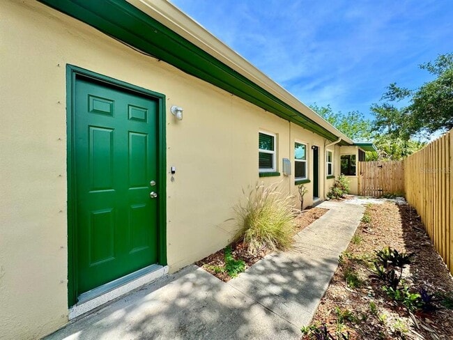 Photo - 533 Yelvington Ave