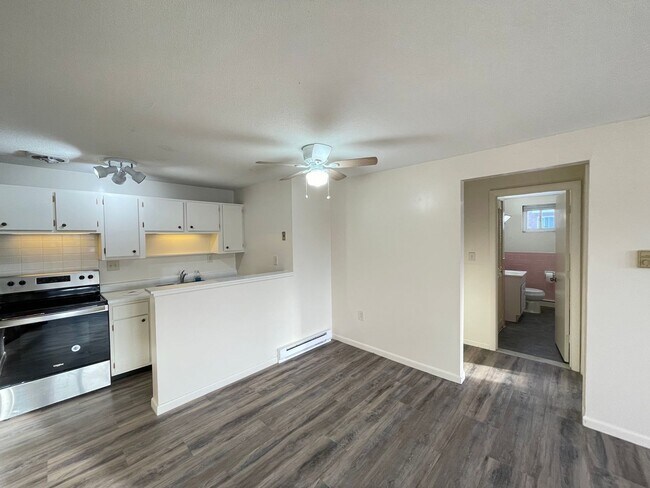 Photo - 177 Loudon Rd Unit 105