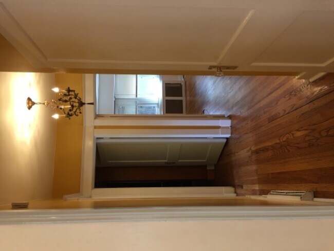 Photo - 2279 Shady Ave