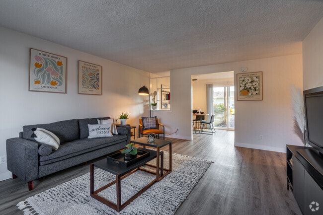 Interior Photo - Gateway Village Rental