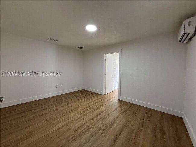 Building Photo - 15741 NW 40th Ct Unit A