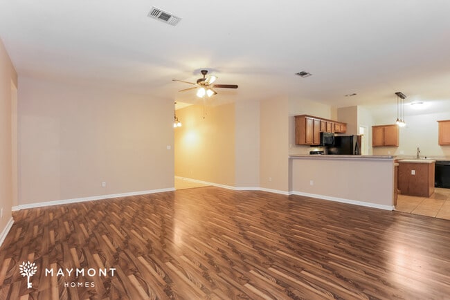 Photo - 405 Matlock Meadow Dr