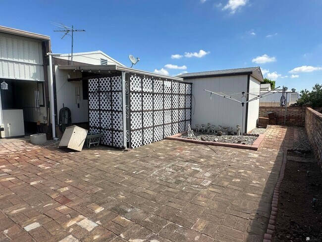 Photo - 10317 E 31st St