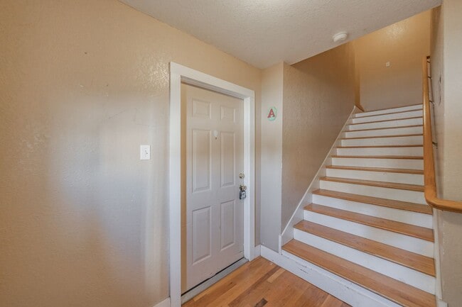 Photo - Efficiency apartment in the Historical Fai...