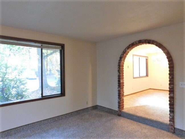 Photo - ellh01* Unit 4865