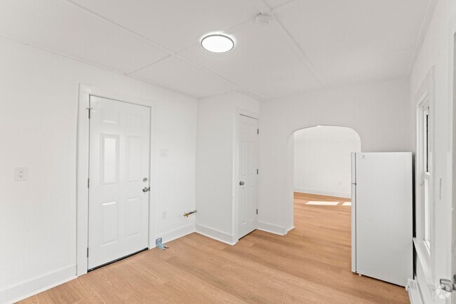 Building Photo - 65 Shaw St Unit 2-B Rental